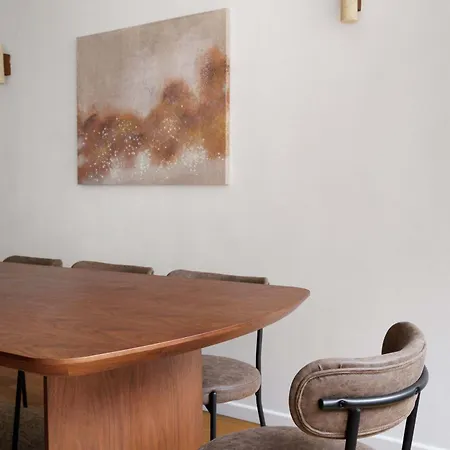 Spacious - Champs Elysees Апартаменты *