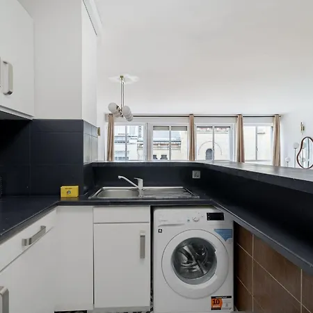 Spacious - Champs Elysees *