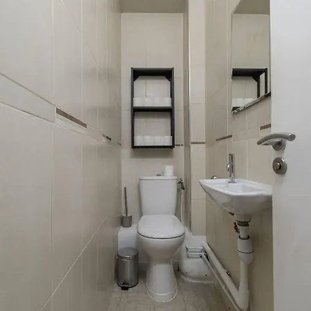 Spacious - Champs Elysees * Париж