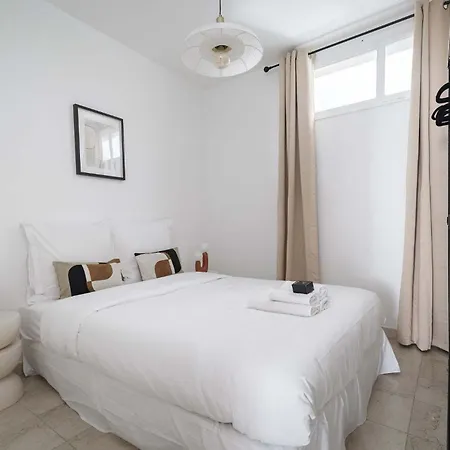 Spacious - Champs Elysees