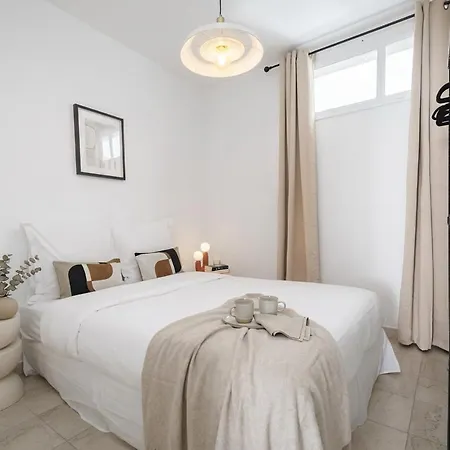 Poeticstay - Champs Elysees *