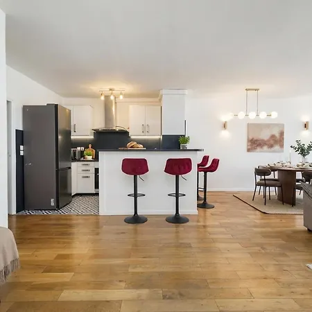 Poeticstay - Champs Elysees * Paris