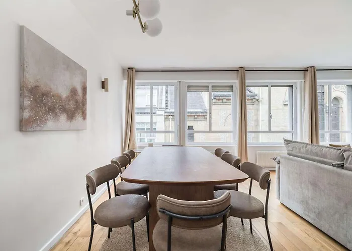 Poeticstay - Champs Elysees