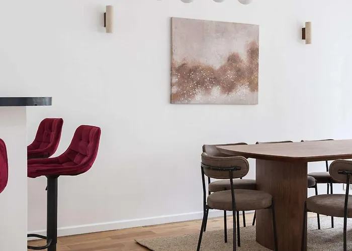 Poeticstay - Champs Elysees