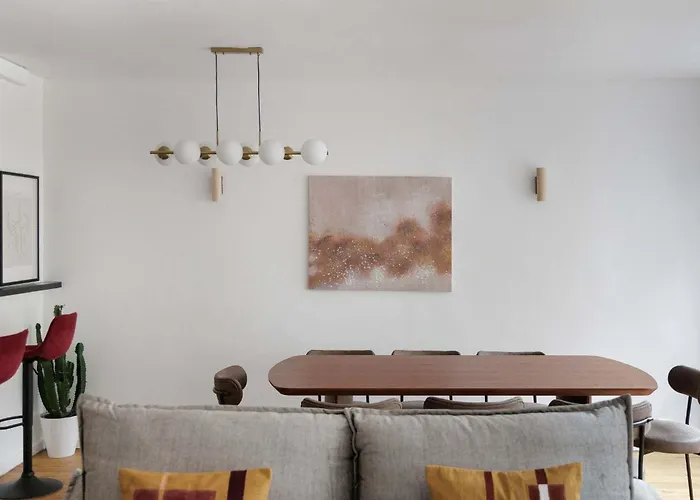 Poeticstay - Champs Elysees Paris