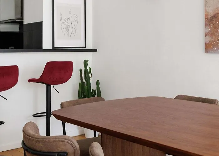 Poeticstay - Champs Elysees Apartment