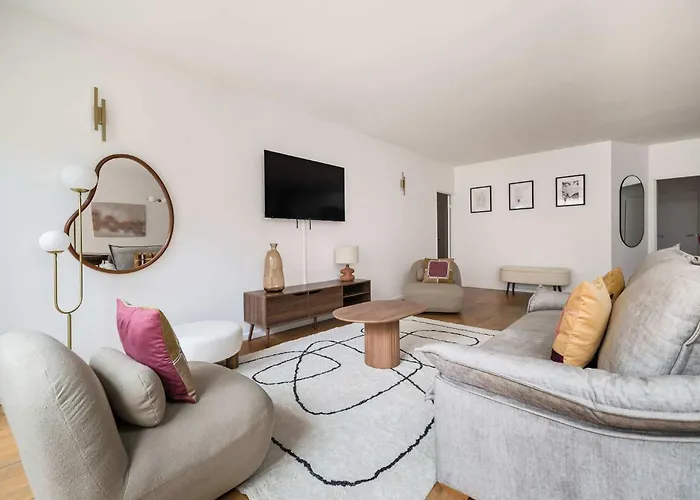Apartment Poeticstay - Champs Elysees Paris