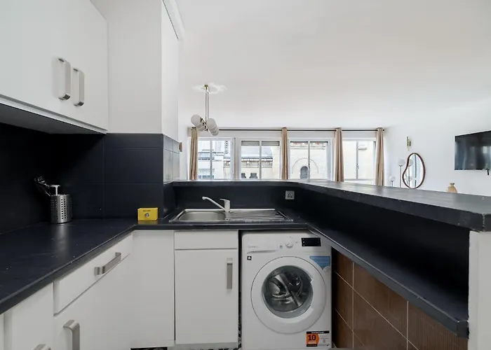 Poeticstay - Champs Elysees *