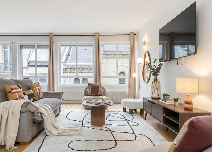Poeticstay - Champs Elysees *