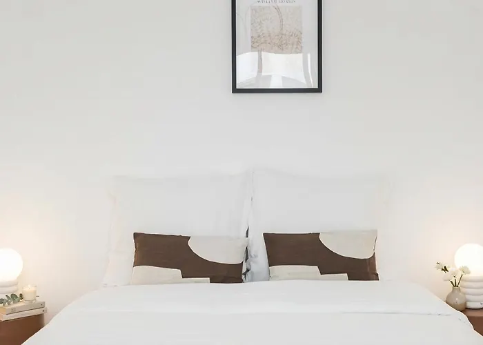 Poeticstay - Champs Elysees *