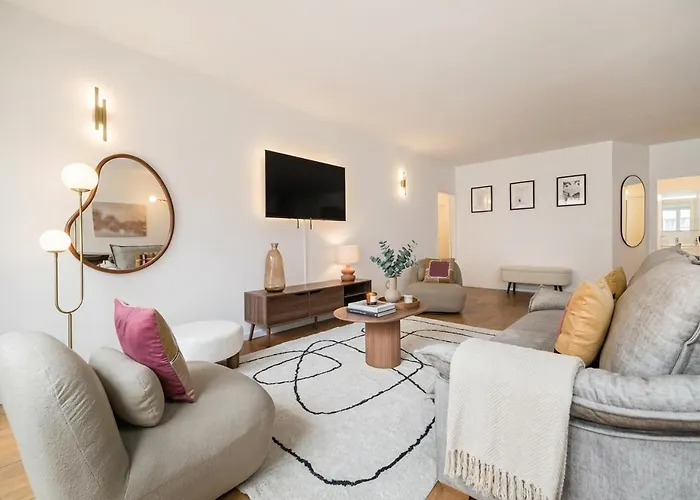 Appartement Poeticstay - Champs Elysees Parijs